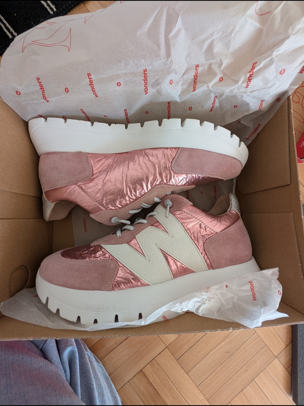 Wonders Pink Metallic Platform Sneaker - Women's